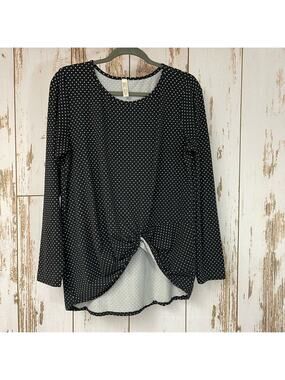 M2D, Boutique Polka Dot, Long Sleeve Shirt. Size Large. In excellent condition!